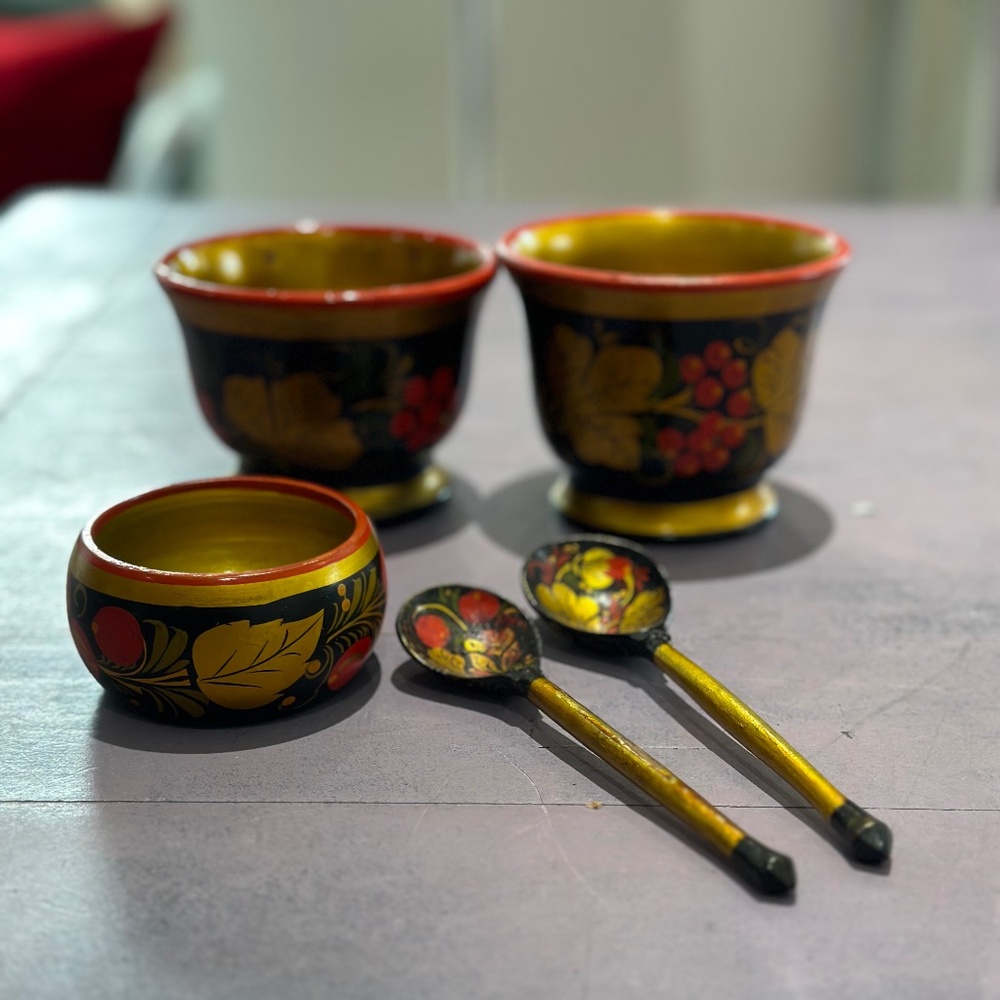 Vintage  Russian Khokhloma 3 small serving bowls and 2 spoons early 70"s
